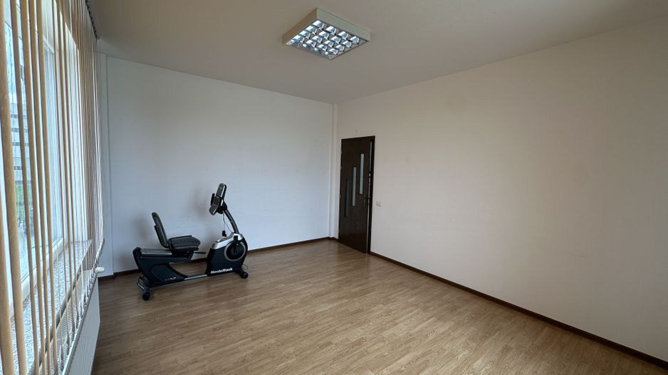 Birouri de închiriat | 20 MP | Etaj 1 | Paza + Supraveghere - Poză 6