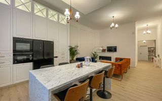 Apartament spectaculos cu 3 camere ultracentral - Poză 3