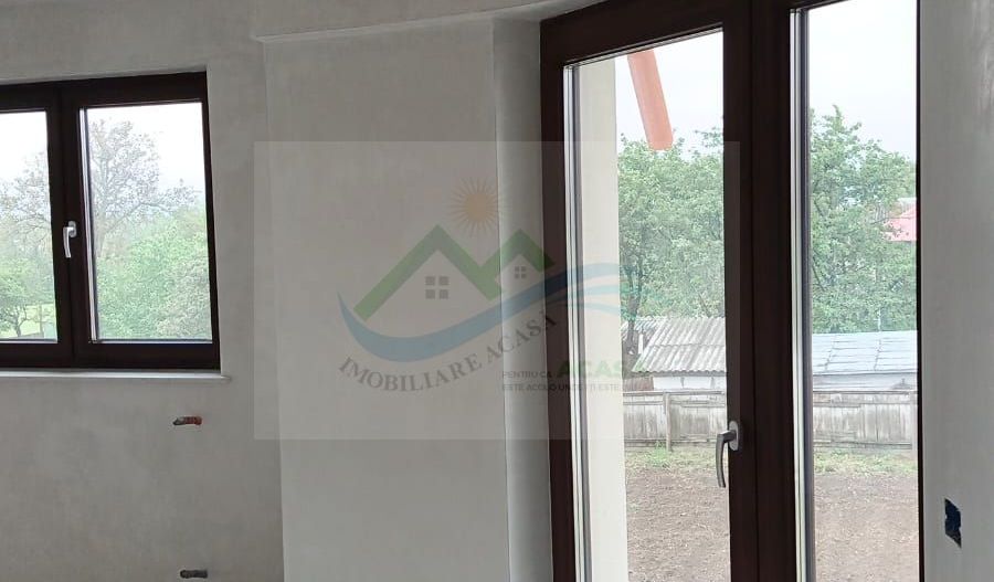 Casă/Vilă Dumbrăveni/Suceava - Poză 14