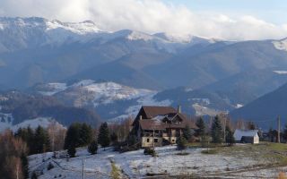 In locatia de basm: - Pestera, Moieciu, Brasov, utilitati, accesibilitate - Poză 30