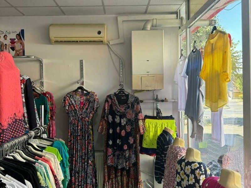 Spatiul comercial cu vitrina, vad excelent trafic, Fortuna Arad - Poză 2