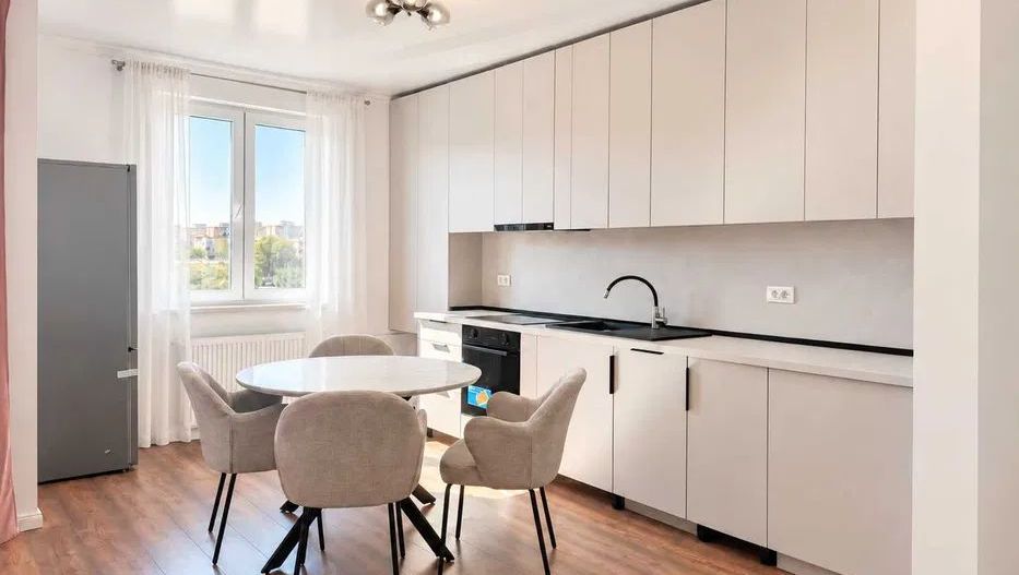 De inchiriat Apartament modern 2 camere, parcare Genesys Micalaca Arad - Poză 3