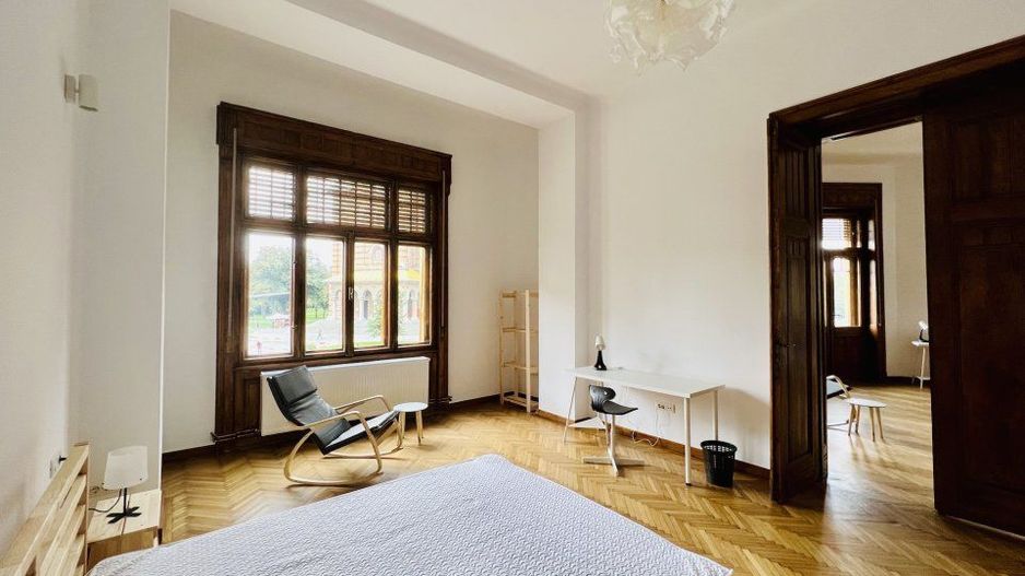 Apartment 3 bedrooms for rent P-ta Victoriei - Poză 2