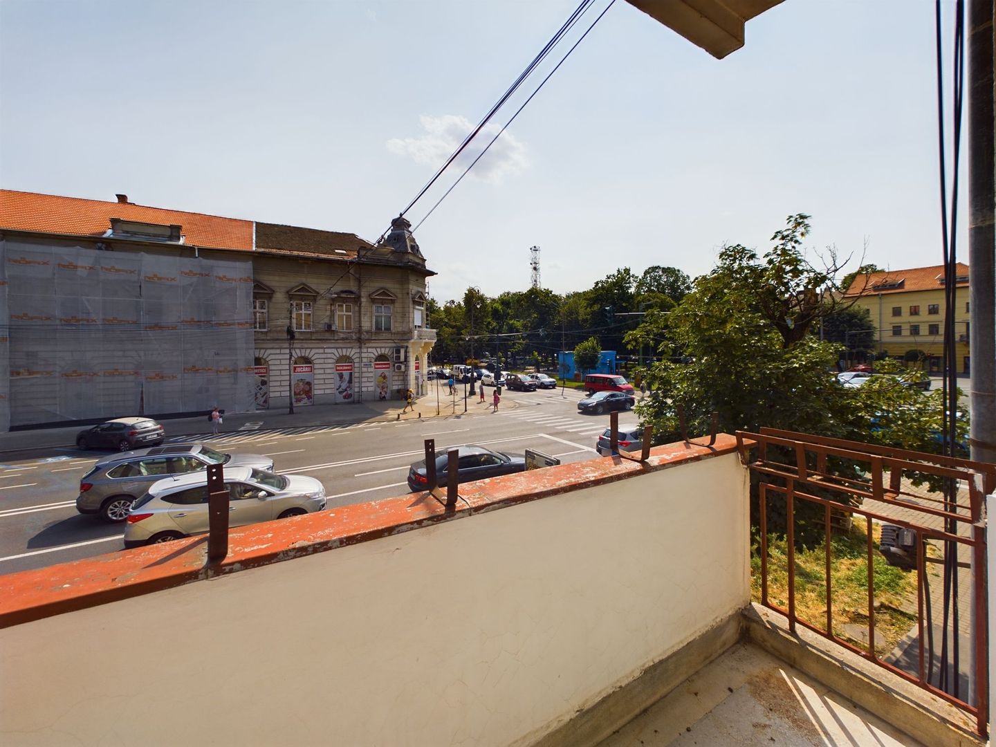 Apartament ultracentral pe B-dul Revoluției - Poză 1