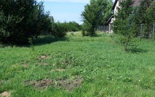 Izvorani , teren 1400, intravilan,deschidere 16,5m, utilitați 35 E mp - Poză 3