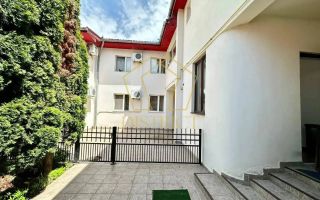 Casa/pensiune cu 13 apartamente si anexe | Olimpia - Stadion - Poză 5