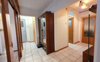 VANZARE 4 CAMERE DECOMANDAT -CRANGASI - Poză 1