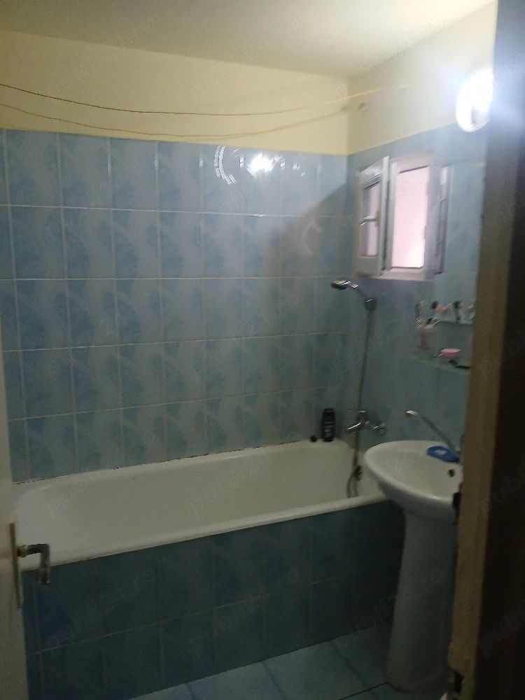 Vând apartament 3 camere, Campia Libertatii - Poză 4