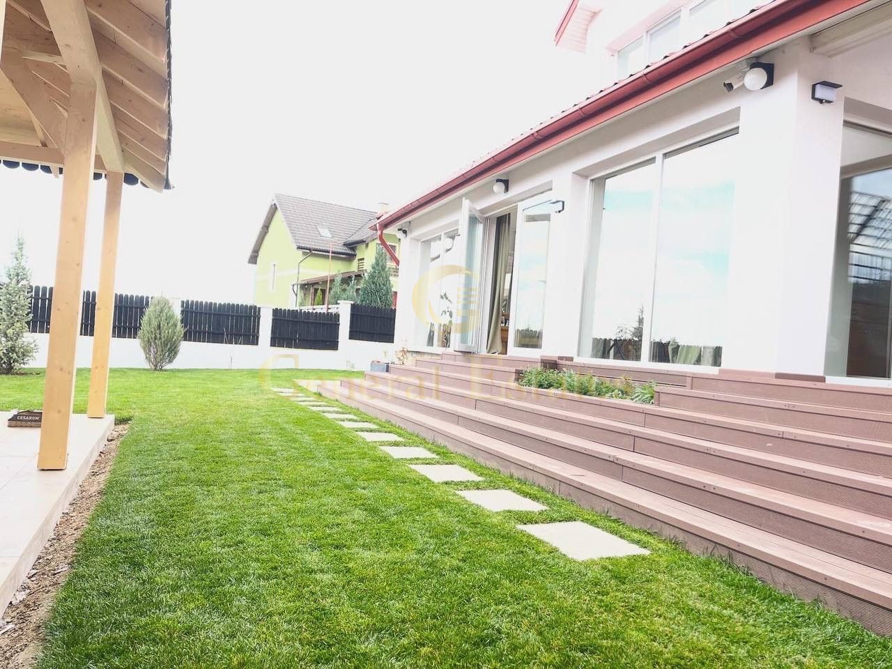 Casă cu design modern & suflet autentic – 200 m² de confort și rafinam - Poză 25