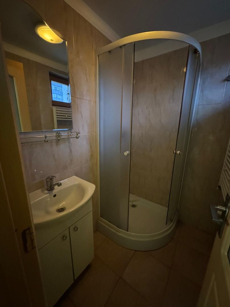 Hotel de inchiriat, 25 camere, 25 bai, receptie,T719 - Poză 15