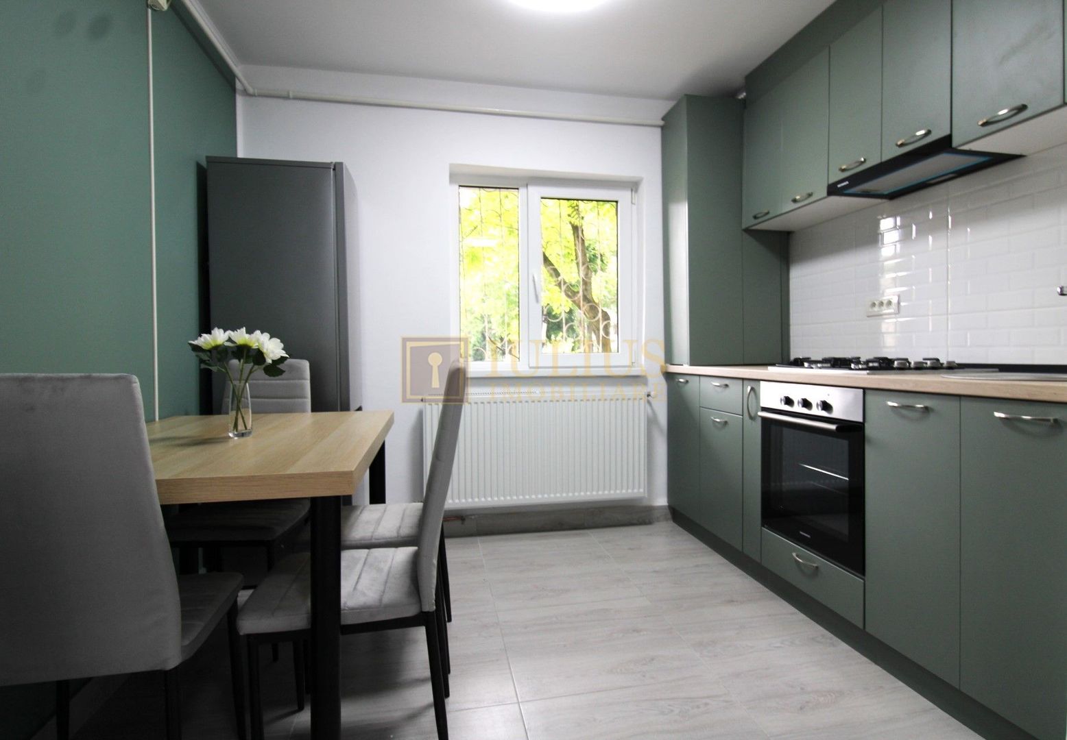 3 camere recent renovat, totul nou- Aradului - Poză 6