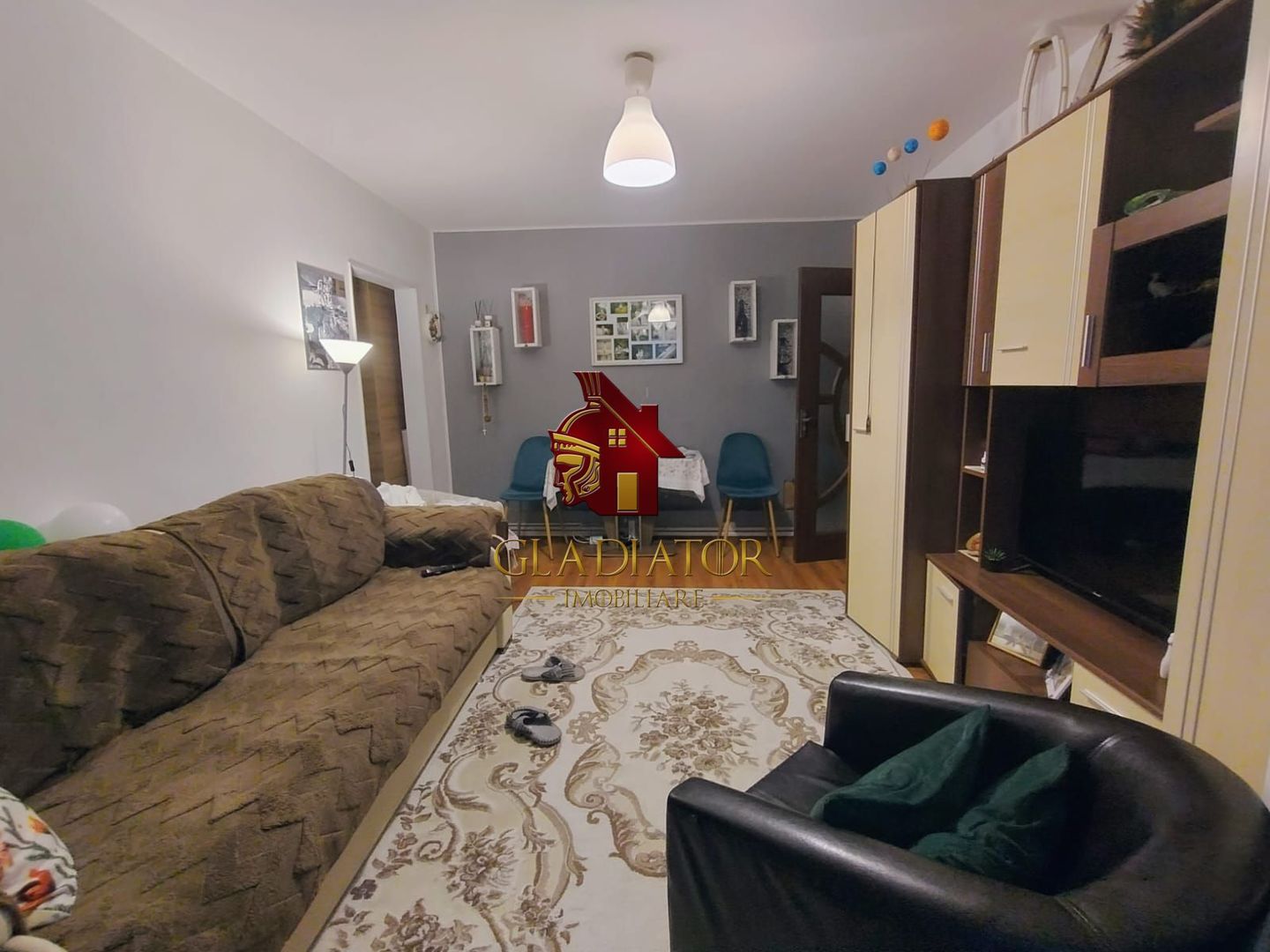 Apartament cu 3 camere, SD, Dacia - Bicaz Anemarket, parter inalt - Poză 1