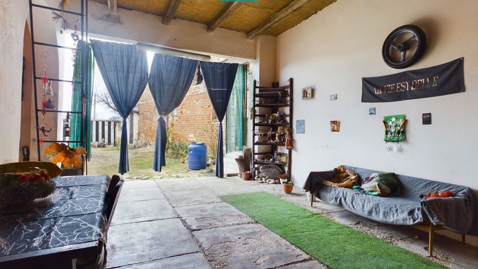 Rezidență de vis pe Valea Mureșului la Lalașinț - Poză 33