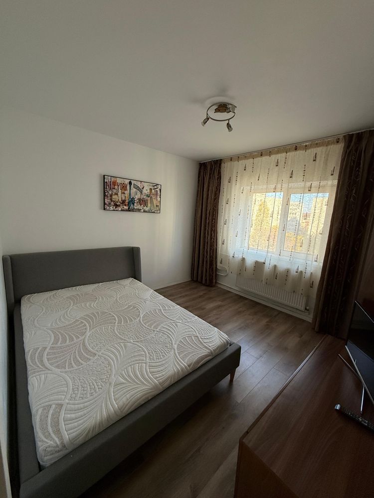 Închiriez apartament 3 camere, Mall Vitan, decomandat, mobilat, AC - Poză 2