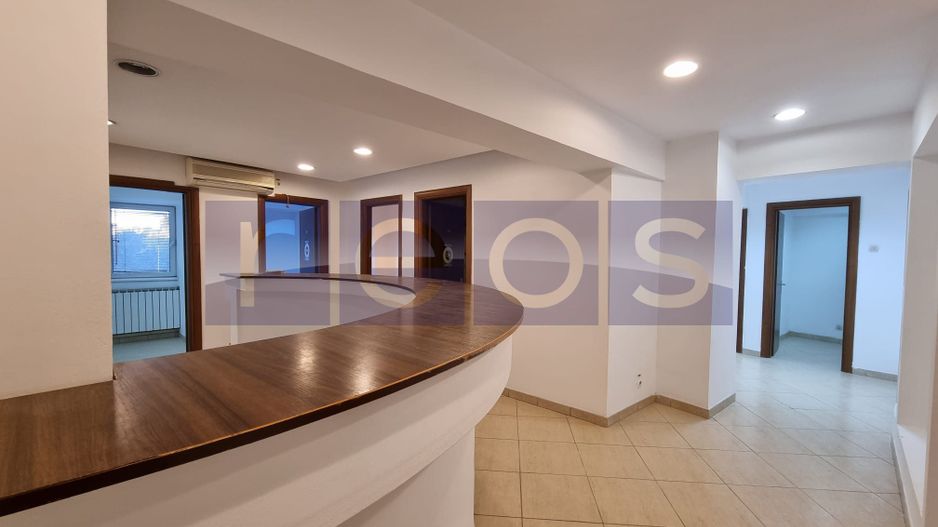 VANZARE SPATIU COMERCIAL | 30 CAMERE | ZONA UNIRII - Poză 4