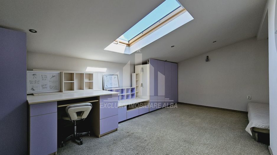 Apartament cu 3 camere decomandate, Cetate - Poză 8