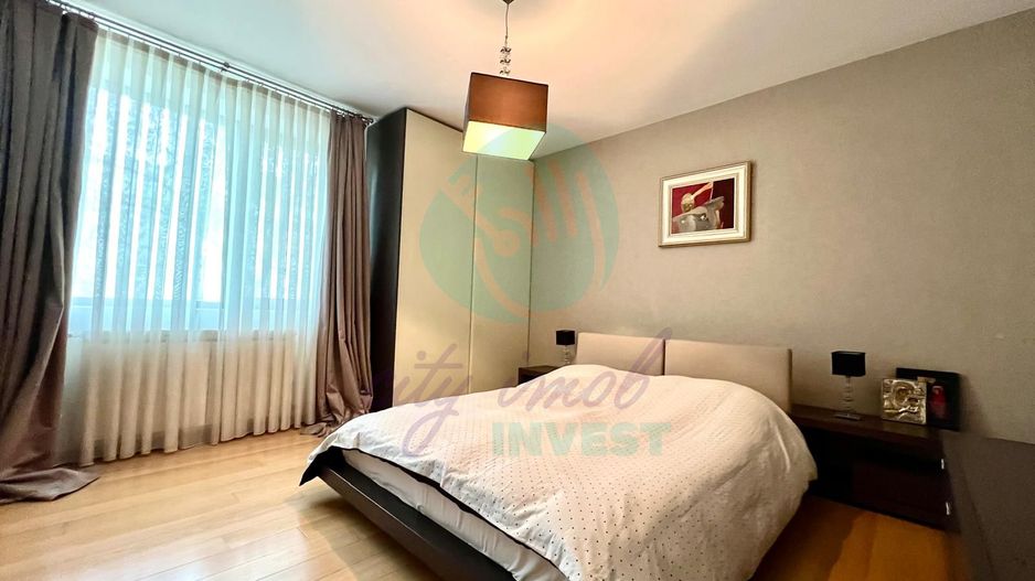 Vila individuala 10 camere Iancu Nicolae- Jolie Ville - Poză 9