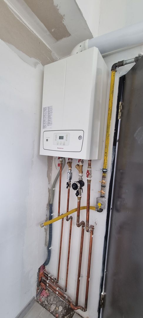 Casă P+M, 4 camere, str Lebedei, singur in curte - 600 E. Comision 0 - Poză 5