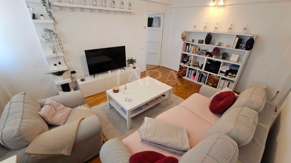 Apartament luminos, renovat, mobilat și utilat complet, Cluj-Napoca. - Poză 1