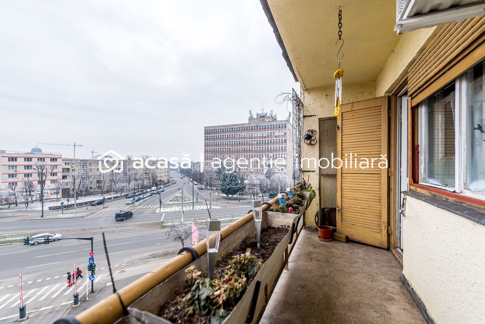 Apartament cu 4 camere decomandat cu vedere panoramica - Poză 5