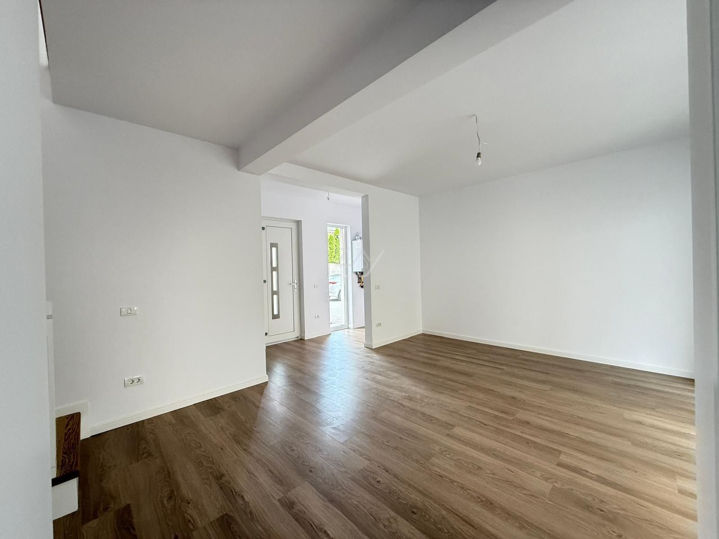 Locatie excelenta - langa Musicescu. 3 dormitoare. 2 locuri parcare. - Poză 4