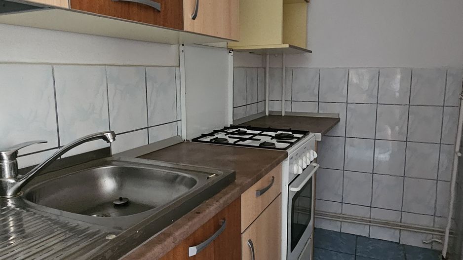 Spitalul Judetean-Zizinului garsoniera in bloc apartamente - Poză 11