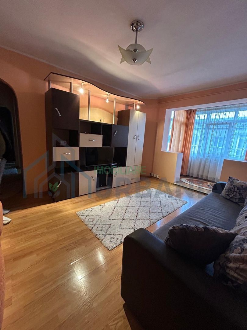 P.F. apartament 3 camere - Poză 1