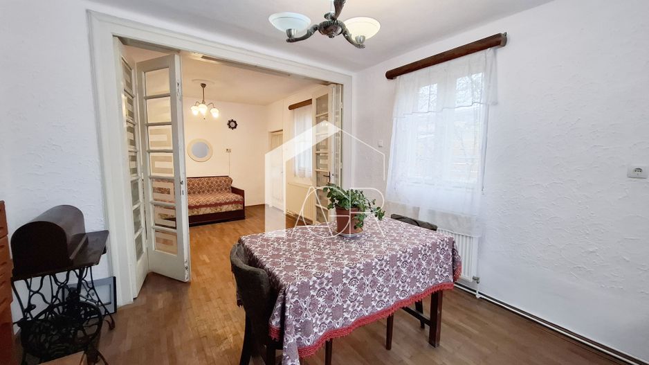 Casa cu 3 camere, zona Mihai Bravu - Poză 4