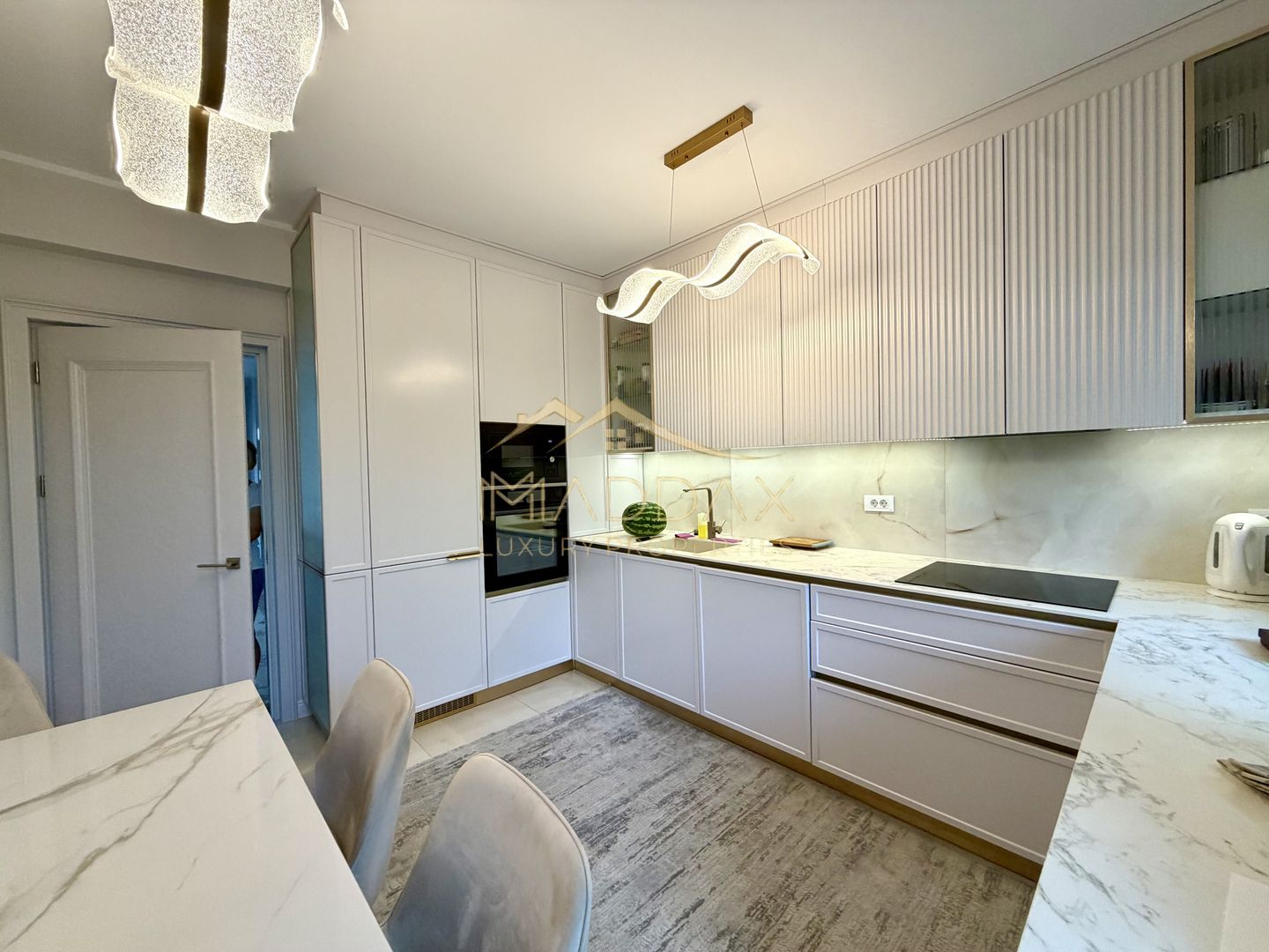 Vil de tip Duplex *P+1E+M* | 176 mp utili | mobilată complet | Chitila - Poză 20