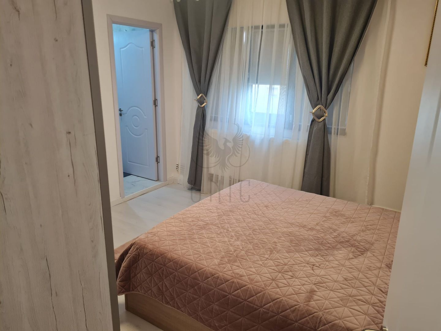Apartament bloc nou Cornitoiu, 2 camere, utilat si mobilat ultramodern - Poză 5
