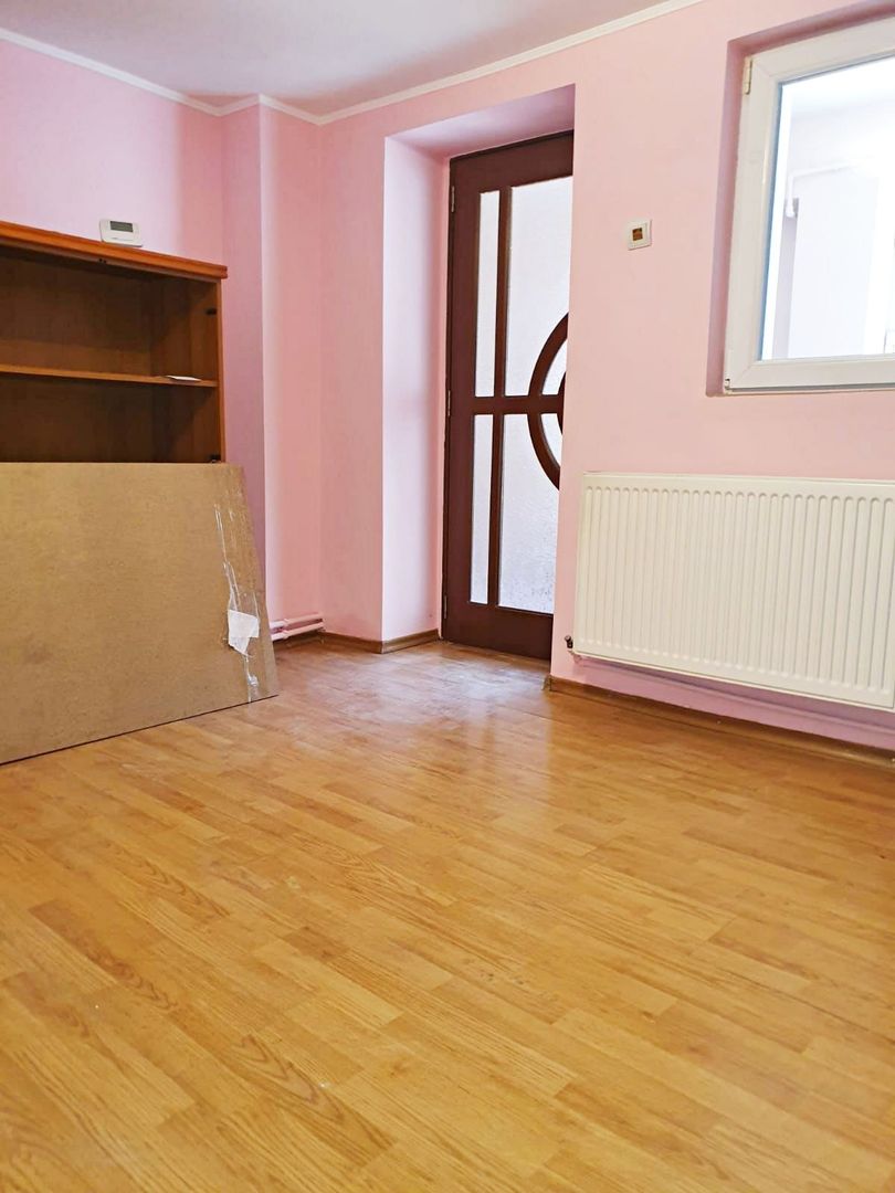 Casa de vanzare Ultracentral in zona Decebal, Oradea - Poză 6