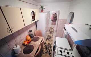 Apartament de vânzare, Hârlău, etaj 1, mobilat - Poză 4