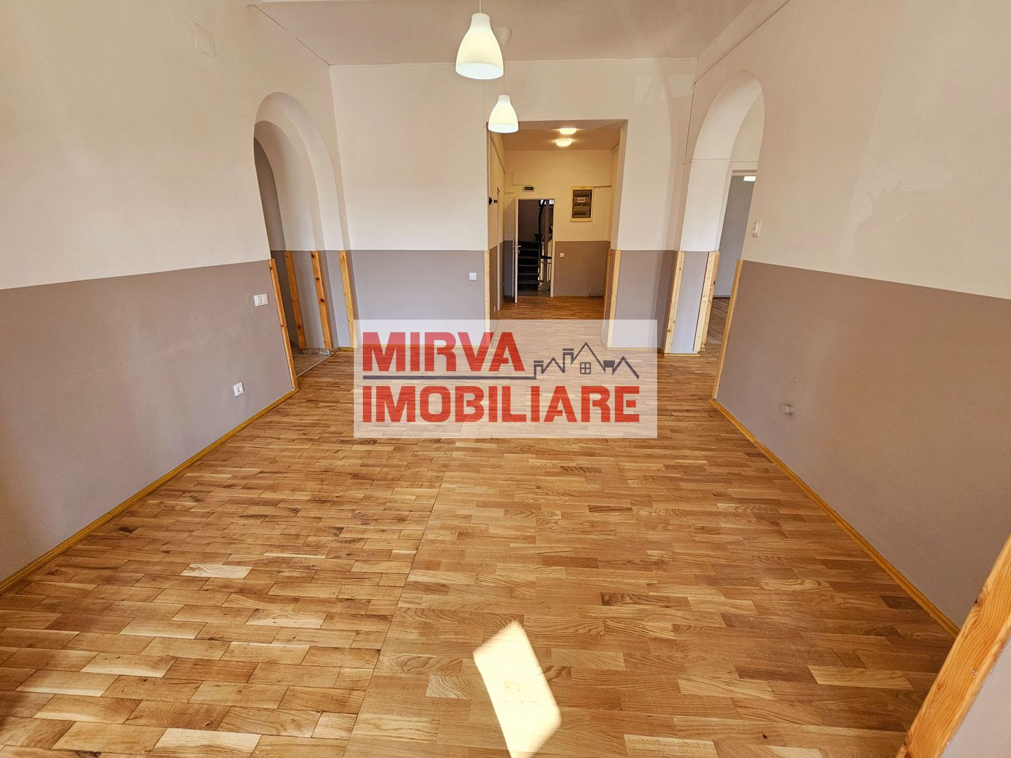 2 Vile Interbelice | Zonă Centrală | Renovate Integral 2024 - Poză 11