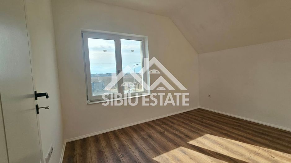 Casa Sibiu Vest, zona Cristian - Poză 6