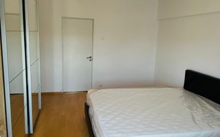 Apartament spațios cu 4 camere, vedere spectaculoasă către Palatul Parlamentului - Poză 11