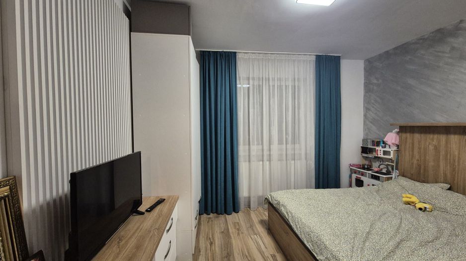 Apartament 2 camere decomandat-55mp, etaj 4/4 cu lift,loc de parcare - Poză 11