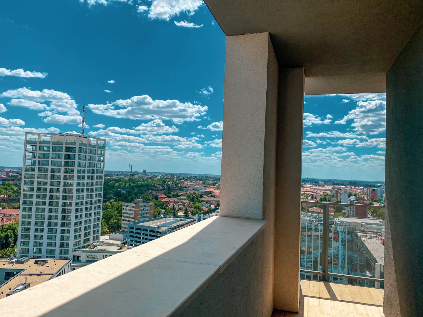 VANDUT - ISHO Timisoara | Etaj 18  - 66 mp | Parcare subterana - Poză 2