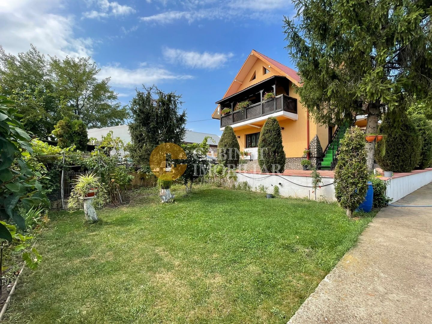 Vila Miroslava 5 camere - 1000 mp teren - mobilata - Poză 1