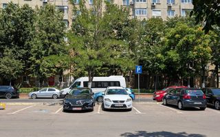 De vanzare apartament 3 camere, Rahova/Pecineaga - Poză 3