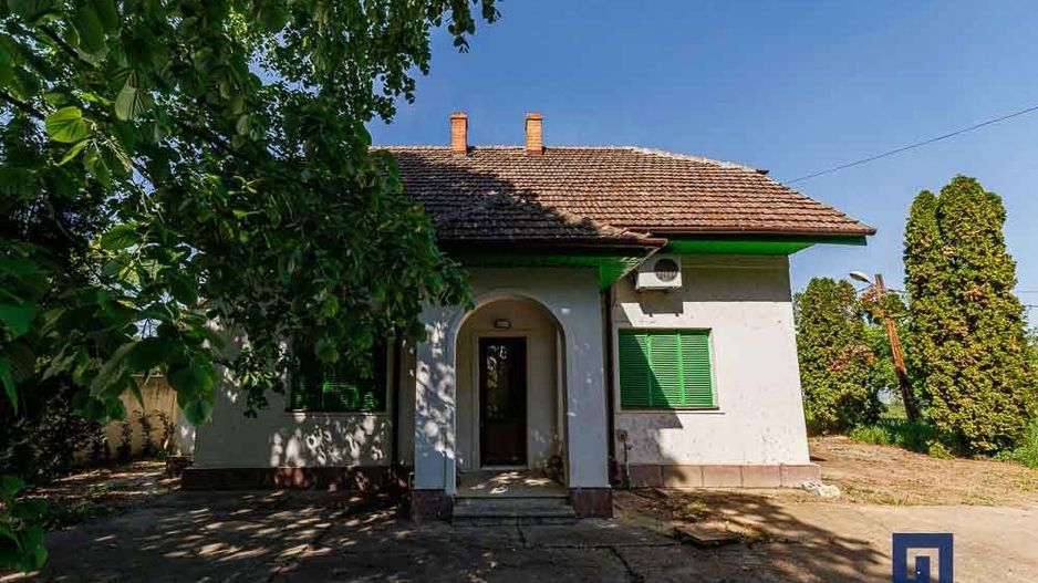 Vila cu 6 cam si 6 bai- 3465 mp teren- ideala pentru dezvotarea unui bussines  - Poză 26