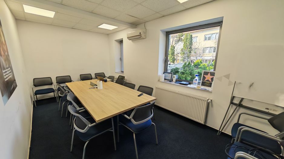 Birouri luxoase in zona centrala - Poză 22