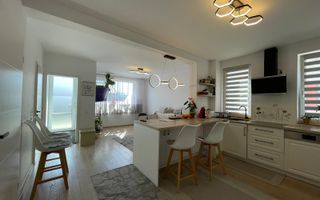 Casa cvadruplex de vanzare 4 camere, 2 locuri de parcare - Poză 19