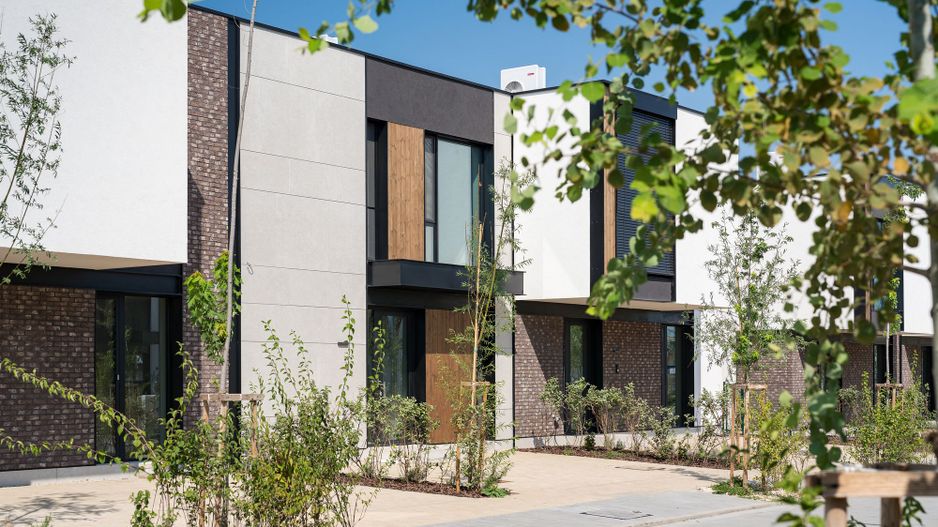 Vila tip UV02 mobilata complet in Amber Forest-prima inchiririere - Poză 1