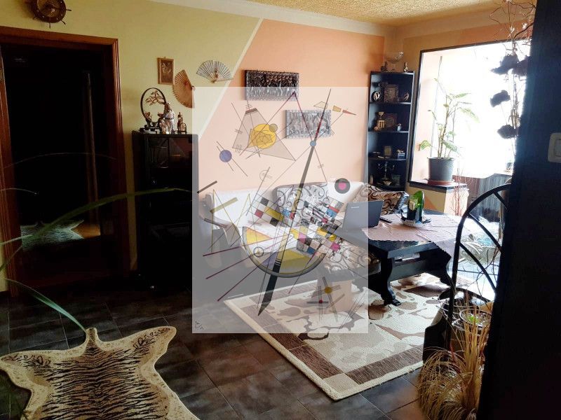 Tomis Nord - Banca Religiilor - Apartament compus din 4 camere, etaj 3. - Poză 2