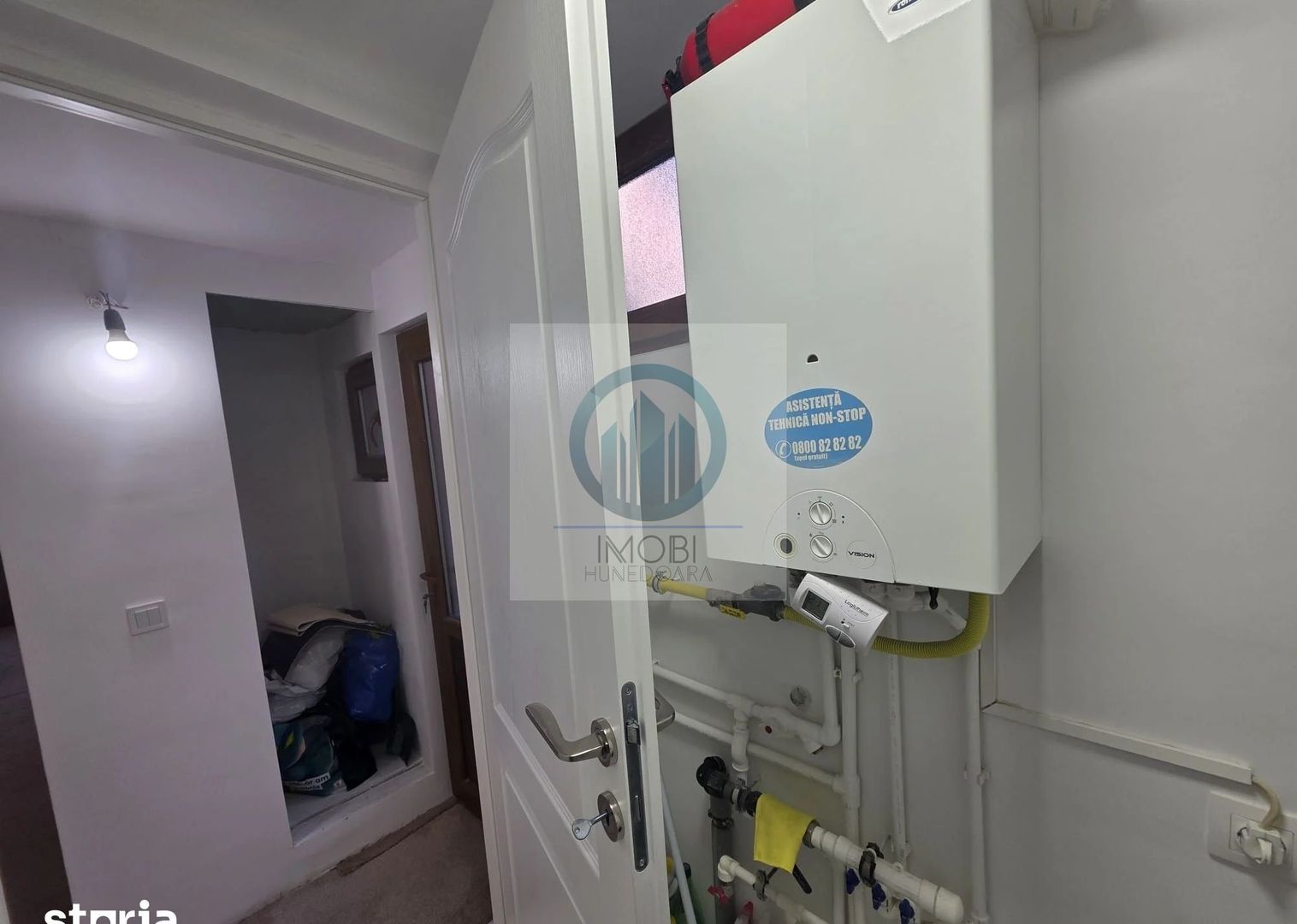 Casa renovata priveliște superba catre Cetatea Devei – Str. Calugareni - Poză 10