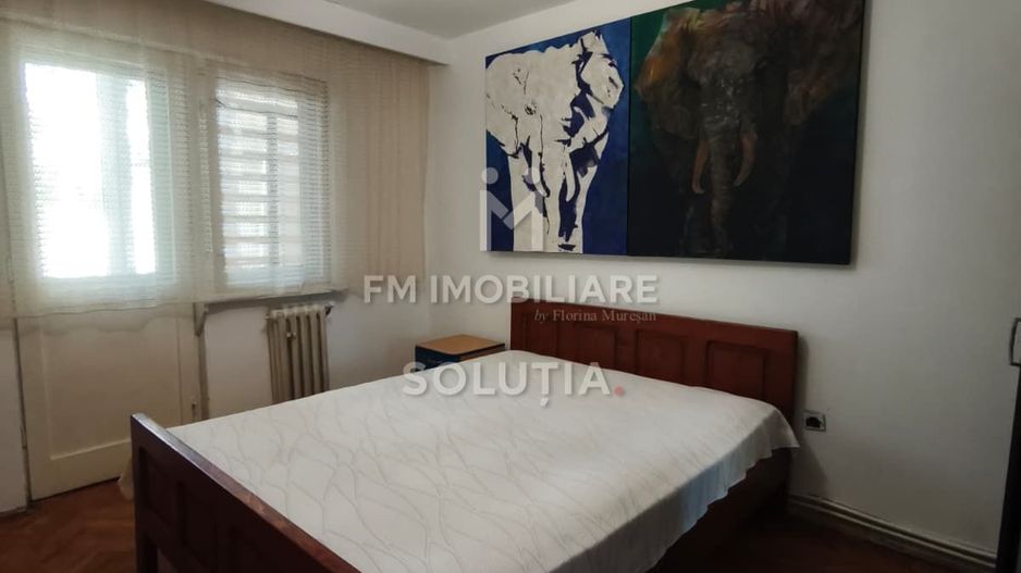 De închiriat apartament cu 3 camere - etaj 1- bd-ul Decebal - Poză 3