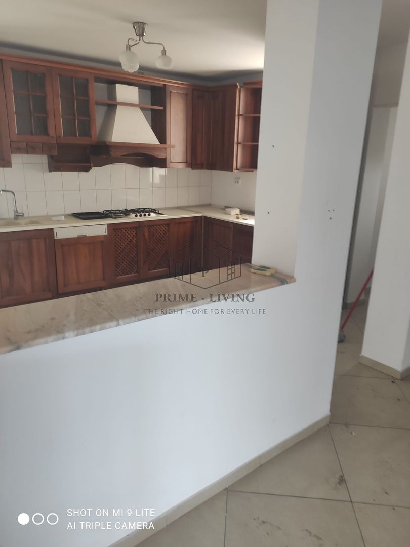 Vila spatioasa de vanzare in Pipera - Poză 3