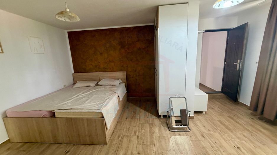 🏡De închiriat 2 studiouri, Micro 17 (350 euro/studio) - Poză 5