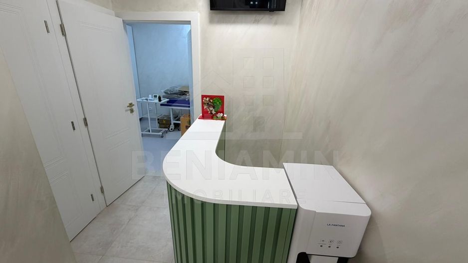 Spatiu modern cabinete medicale parter 50mp Toporasi Promenada - Poză 4