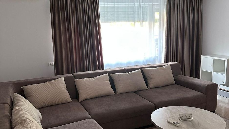 Pipera – Rond OMV | 3 camere | Bloc privat | Parcare inclusă - Poză 3